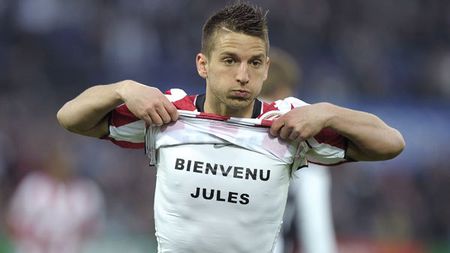 VIDEO** Are un trofeu în plus, dar doi dinți în minus! Prețul pe care l-a plătit Mertens pentru a mai pune un trofeu în vitrina lui PSV