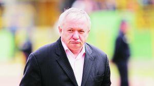 Porumboiu, extrem de fericit după egalul cu Steaua:** "Am remizat, dar cu cine?"