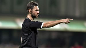 Blatul la care Alexandru Tudor nu a acceptat să fie părtaş: „Au fost penalty-uri clare pe care nu a vrut să le dea”