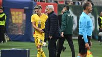 Mesajul lui Ianis Hagi pentru Mircea Lucescu după ultimul meci al selecționerului pe banca României: „Știu ce înseamnă să-ți plece tatăl!”