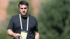 EXCLUSIV | Claudiu Niculescu și-a reziliat contractul cu CS Mioveni. Înfrângerea cu ”U” Cluj a fost picătura care a umplut paharul