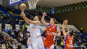 Angry Birds a dus Finlanda la Campionatul Mondial de Baschet. Gerald Lee, jucător CSU Asesoft Ploiești: "Unele visuri se îndeplinesc"