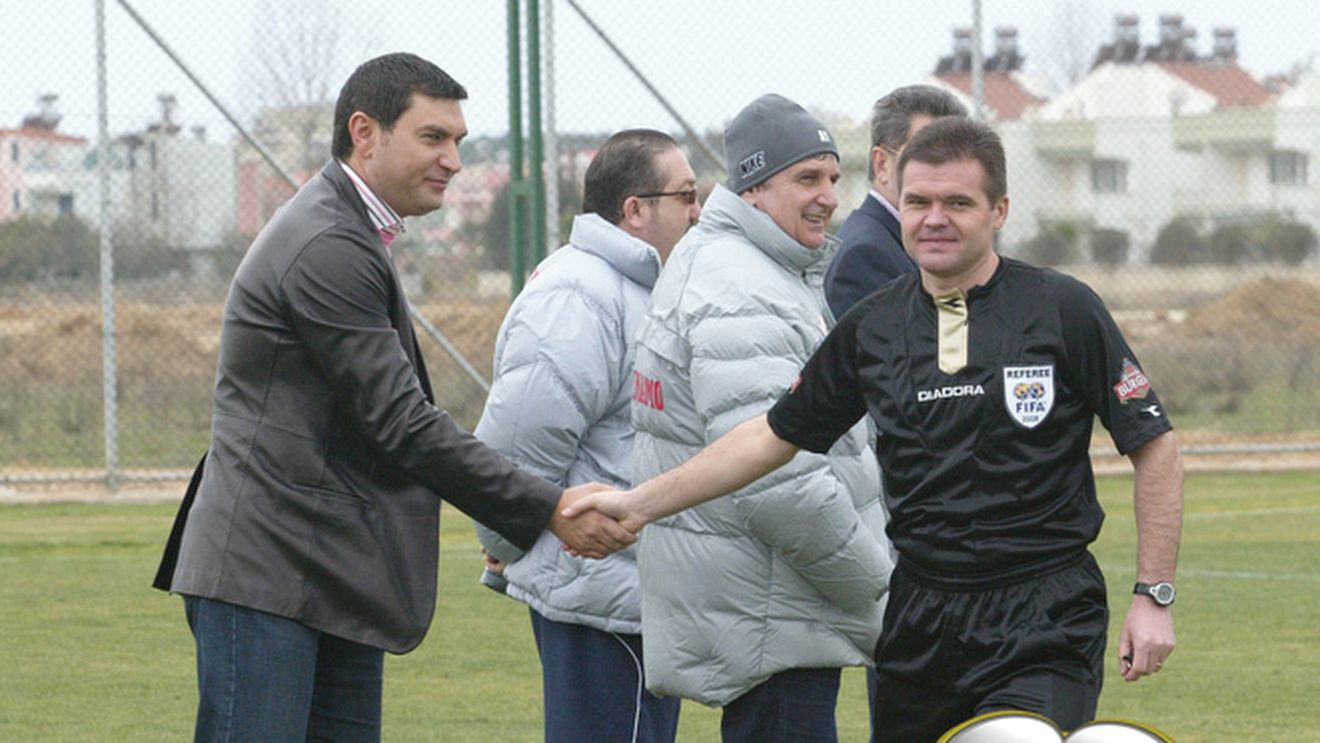 "Chiar dacă vin arbitri străini, Dinamo are conducerea poliglotă!"