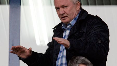 Porumboiu rămâne optimist:** "Televiziunile sunt la mâna noastră"