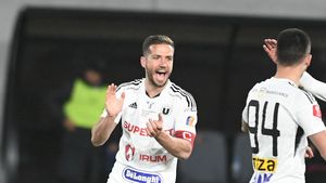 Petrolul Ploiești - U Cluj 0-2, în etapa a patra a play-out-ului din Superliga | Alex Chipciu și Dan Nistor aduc victoria „șepcilor roșii”!