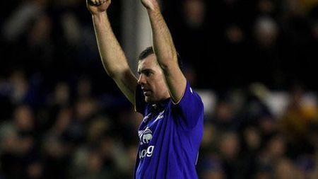 VIDEO Manchester United are "soldați" la alte echipe! ** După golul cu City, Darron Gibson a fost scos în oraș de Wayne Rooney: "Te iubesc, puștiule!"