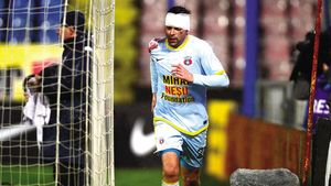 Fotbalul, meserie periculoasă!** Steliștii stau cu sufletul la gură! Care e starea lui 'Ruse' și ce șanse are să joace în derby-ul cu Rapid: