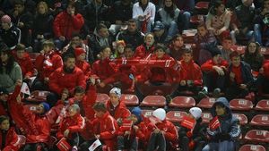 Juniori, nu ultrași!** Dinamo a fost susținută de o mini-galerie de puști