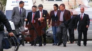 "Gică Hagi debutează împotriva echipei la care am jucat, dar îi țin pumnii!"** Mesajul lui Moldovan pentru 'Rege'