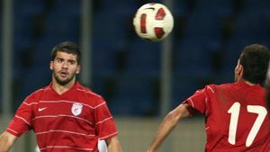 Steaua, pe punctul de a face un super-transfer!** "Dorinel Popa este mai bun ca Nicoară!" Vezi ce calități are fundașul!