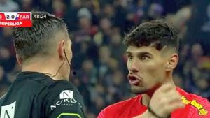 Florinel Coman, furios în derby-ul cu Farul! Starul de la FCSB și-ar fi înjurat de mai multe ori un adversar: „P***-m-aș pe el!”
