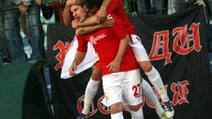 Zicu a decis derby-ul Bulgariei cu un gol norocos!** ȚSKA e lider după 1-0 cu Levski