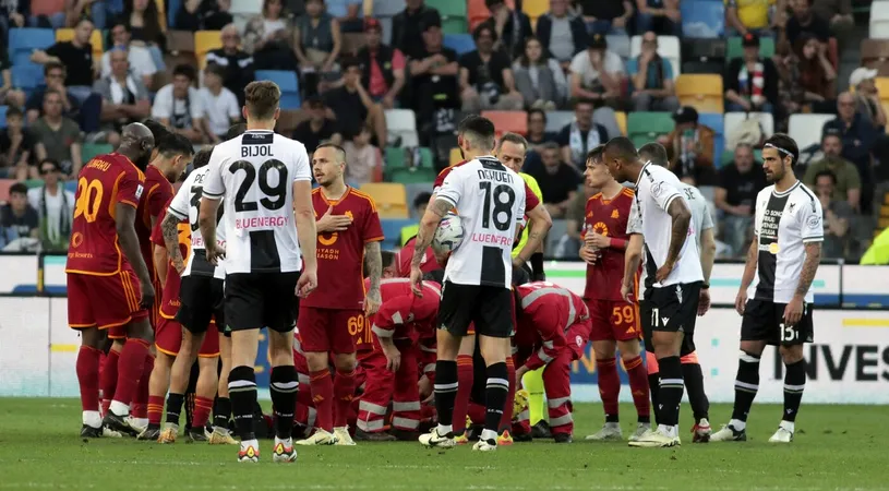 Zi blestemată în Europa: al treilea jucător care se prăbușește pe teren și e aproape de o tragedie! Meciul Udinese - Roma s-a oprit definitiv în minutul 70, după ce fotbalistul oaspeților a dus mâna la inimă și a căzut pe gazon. VIDEO