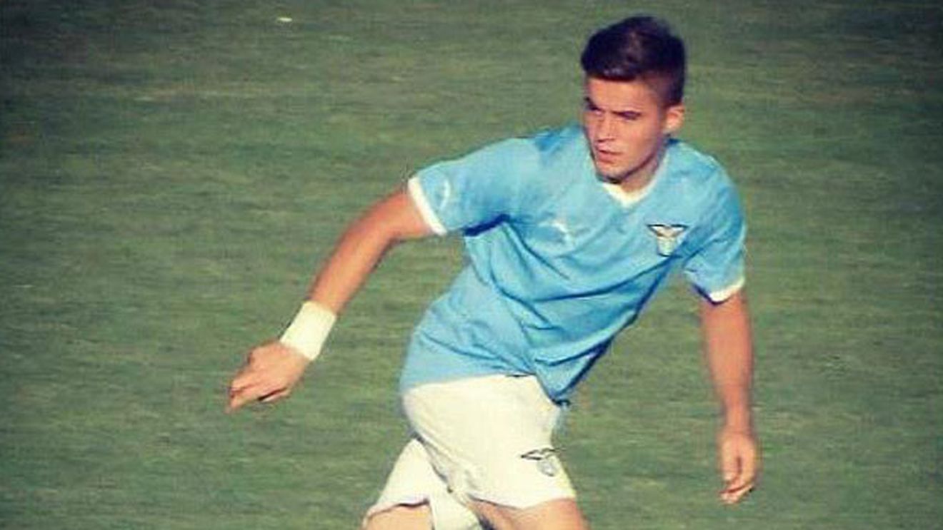 Juventus l-a achiziționat pe fundașul Vlad Nicolae Marin 