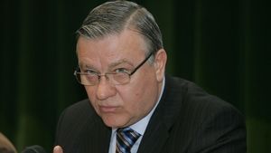 "Am făcut demersuri ca Steaua să joace în Ligă"