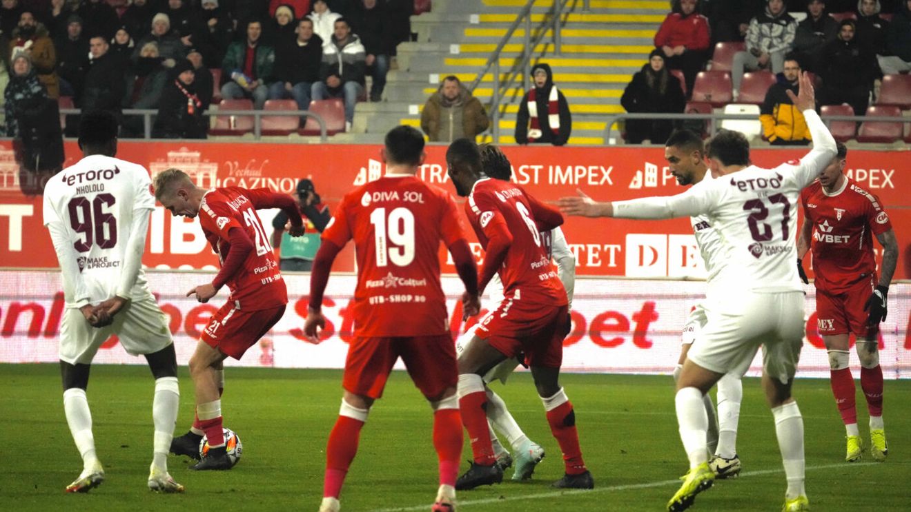 Dispare din Superliga una dintre cele mai titrate echipe ale României? Fostul atacant al echipei nici nu vrea să audă de așa ceva: „Ar fi inimaginabil”. EXCLUSIV