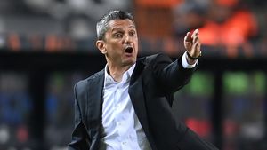 Fotbalistul plătit cu trei milioane de euro, luat în primire de Răzvan Lucescu: „A fost foarte direct cu mine”