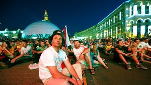 Și-a transformat parohia într-un fan-zone!** Euro se vede și în biserică: "Aici nu există înjurături"