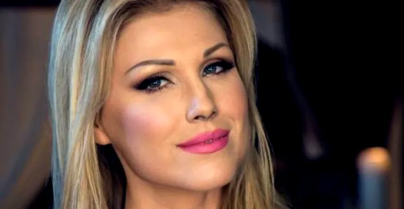 FOTO EXCLUSIV / Cum arată și ce mai face Cristina Rus. Cântăreața trăiește pe picior mare!