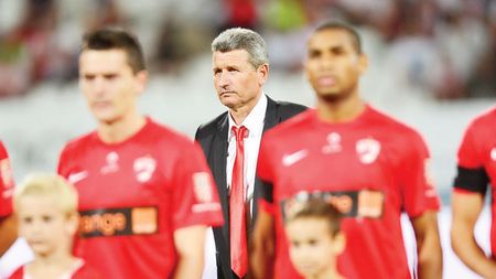 Vești bune pentru Mulțescu! Kevin Zougoula a rezolvat problema actelor și este așteptat mâine în București