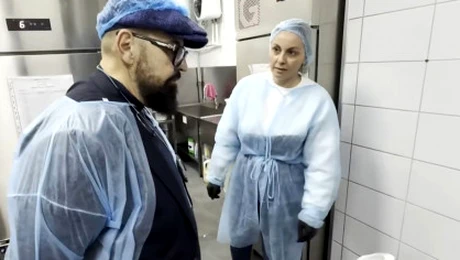Ce a făcut angajata unui fast-food din Plaza România, după ce a aflat că Piedone face controale în zonă. Șeful ANPC a prins-o în fapt!