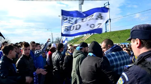 Suporterii echipei FC Universitatea Craiova au protestat în fața stadionului