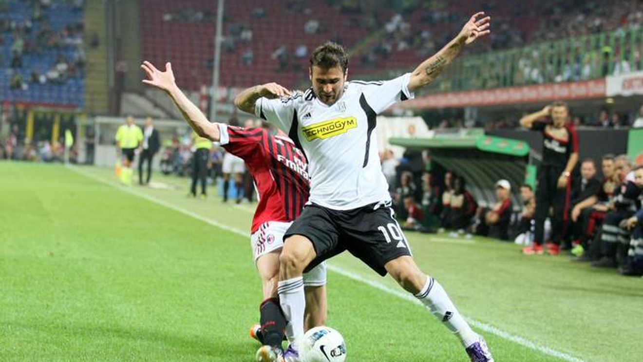 Mutu, apărat de coechipieri:** "Gestul lui nu a fost intenționat! Arbitrul a exagerat eliminându-l!"