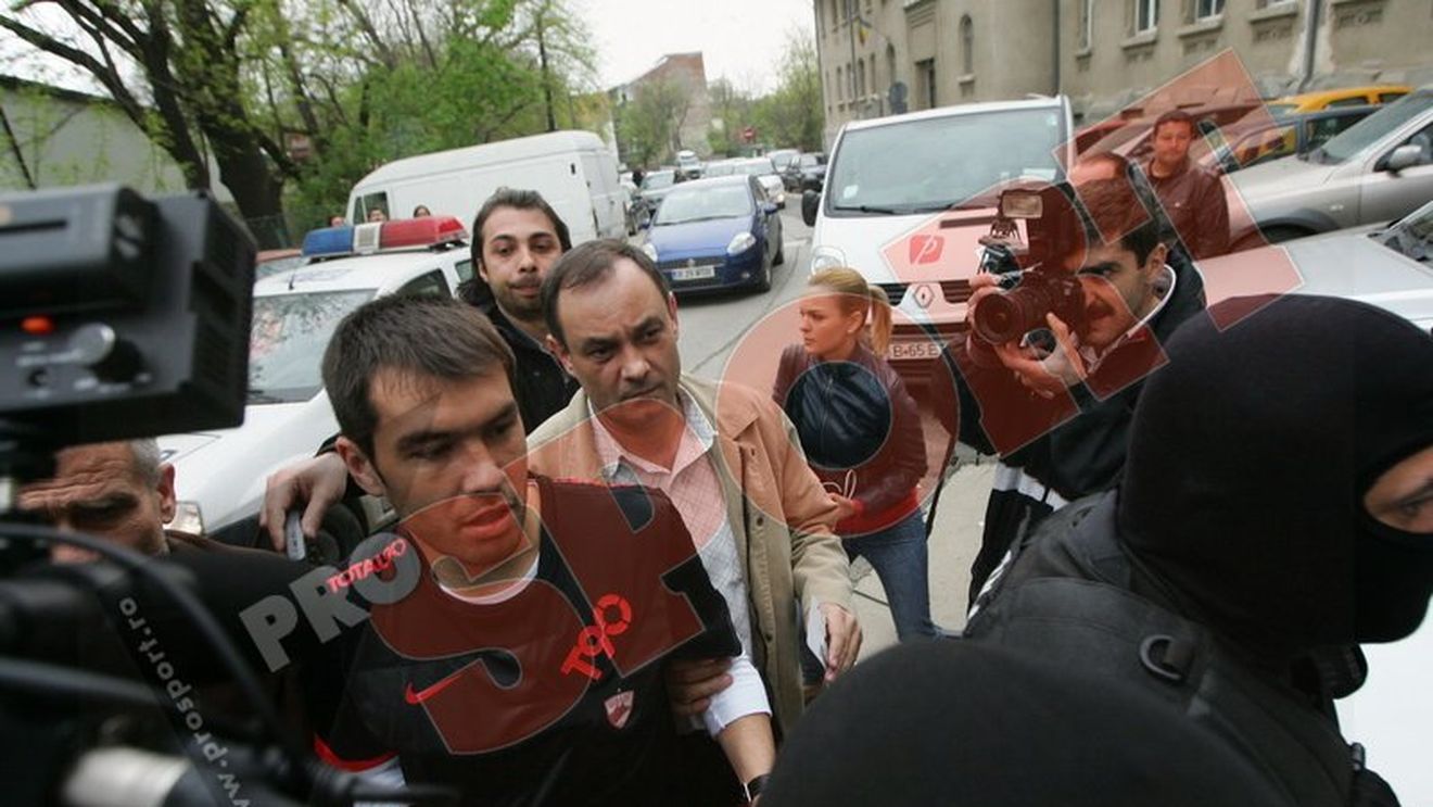 FOTO Mărgăritescu, adus la audieri și păzit de MASCAȚI!** Andone: "Miercuri vine înapoi și-l bag în teren!"