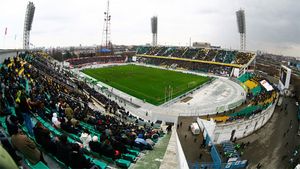 Dan Petrescu, aproape de TRAGEDIE!** O mină anti-tanc a fost găsită pe stadionul lui Kuban, Armata mușamalizează cazul: "E o fumigenă"