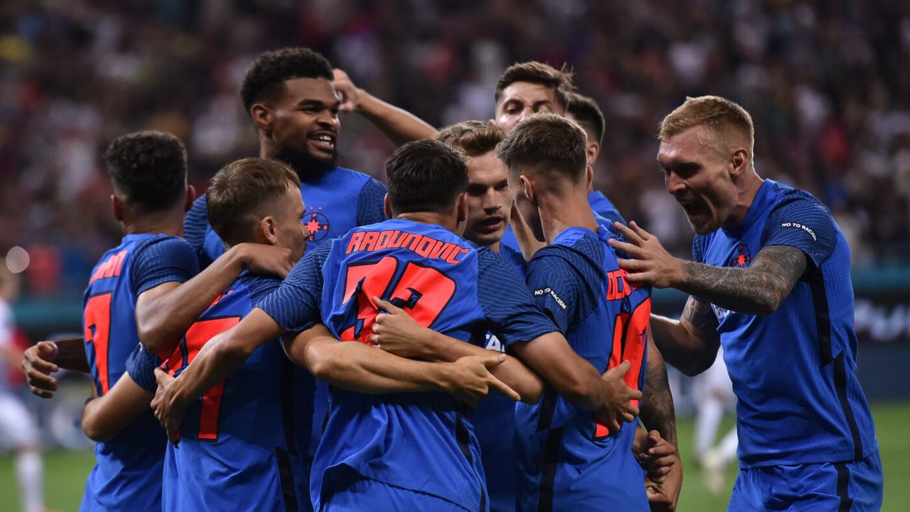 Gigi Becali se poate „pricopsi” cu alte milioane de euro din transferul unei vedete de la FCSB! Rangers vrea să aducă un alt român lângă Ianis Hagi și îl urmărește pe fotbalist la partidele din Superliga