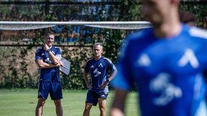 Antrenorul lui Levski, concluzie înaintea meciului decisiv cu Craiova din preliminariile Ligii Campionilor. „Universitatea? Nu cred că e o mare diferență”