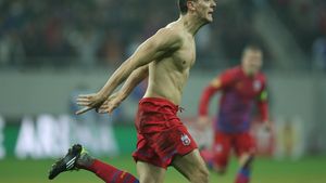 Becali anunță finala, Iordănescu îl trage de mânecă: "Trebuie să fie atent la perioada asta"** Avertisment: cum poate ajunge Steaua de la extaz la AGONIE