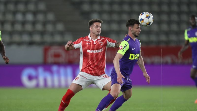🚨 LIVE Dinamo – CFR Cluj 0-0, Live Text Online, în etapa 9 din play-off-ul Superligii. Gazdele forțează, iar Armostrong îi dă emoții lui Popa