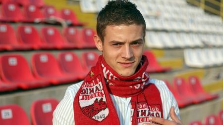 "Sunt român, dar nu chiar atât de mult încât să țin cu Steaua!"