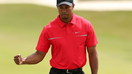 "Nu mă puteam da jos din pat, nu mă puteam mișca". Tiger Woods revine pe terenul de golf după un an și trei luni 