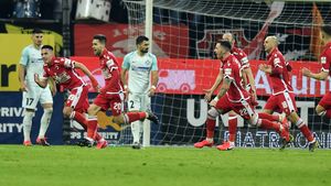 Ce mai face și unde a ajuns să joace eroul ultimului succes obținut de Dinamo cu FCSB! Reușita care a aruncat în aer Peluza Cătălin Hîldan nu o poate uita niciodată: „Cel mai important gol al carierei!”. EXCLUSIV
