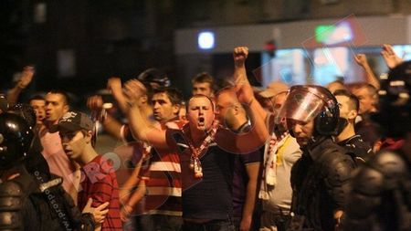 EXCLUSIV** Războiul continuă la Dinamo! Fanii NU AU LINIȘTE și așteaptă DNA să "facă ordine"! Mesajele dure la adresa conducerii: