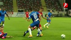 FCSB trebuia să primească penalty! Decizia controversată a arbitrului la meciul cu Slovan Liberec | FOTO