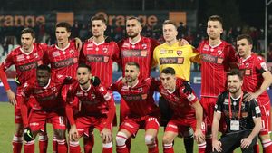 Și-a pregătit "răzbunarea", după ce a plecat de la Dinamo! Fotbalistul dat afară, șocat de ce a trăit în România: "Mă uitam la echipă și...". Are ambiții mari: "Vreau să fiu numărul 1 al țării"