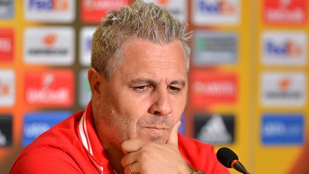 Un nou atac josnic al lui Marius Șumudică: "Cornel Dinu are nevoie de foarte mult fond de ten să-și acopere petele de pe față"