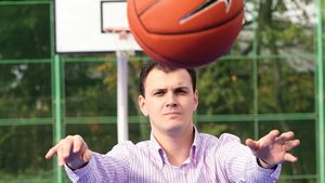 Ghiță, de la baschet la televiziune