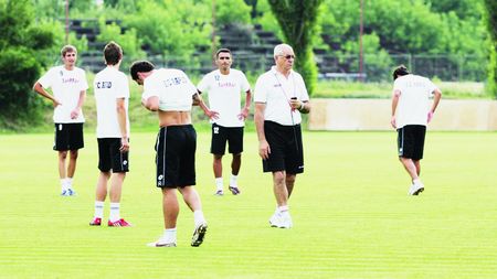 "Nu-l mai vrem pe Hizo!"**