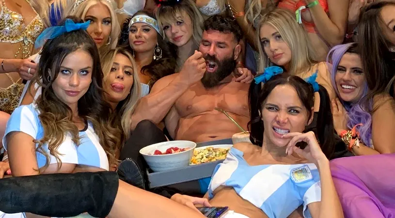 De ce nu mai postează Dan Bilzerian, jucătorul de poker cu o avere de peste 200 de milioane de euro, imagini de la petrecerile cu manechine goale și alcool! „Am vrut să trăiesc momentul” GALERIE FOTO