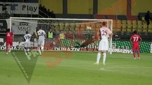 Îi dă dreptate lui Alex Bourceanu:** "Steaua a jucat un fotbal bun în prima repriză la Mediaș! Arbitrajul a fost varză"