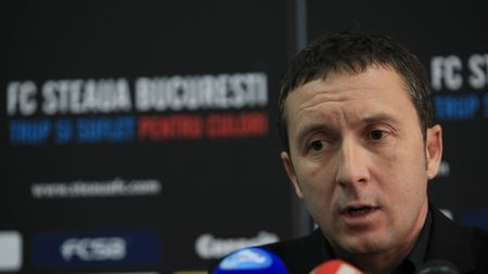 Meme:** "Poli e cea mai TARE echipă din Liga 1, dar trebuie să piardă odată și-odată!"