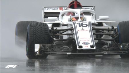 Hamilton va pleca din pole-position în MP al Franței. Bottas a completat "dubla" Mercedes, Vettel a terminat pe 3 în calificări. Puștiul dorit de Ferrari a reușit surpriza zilei, în timp ce Renault se bazează pe Sainz Jr