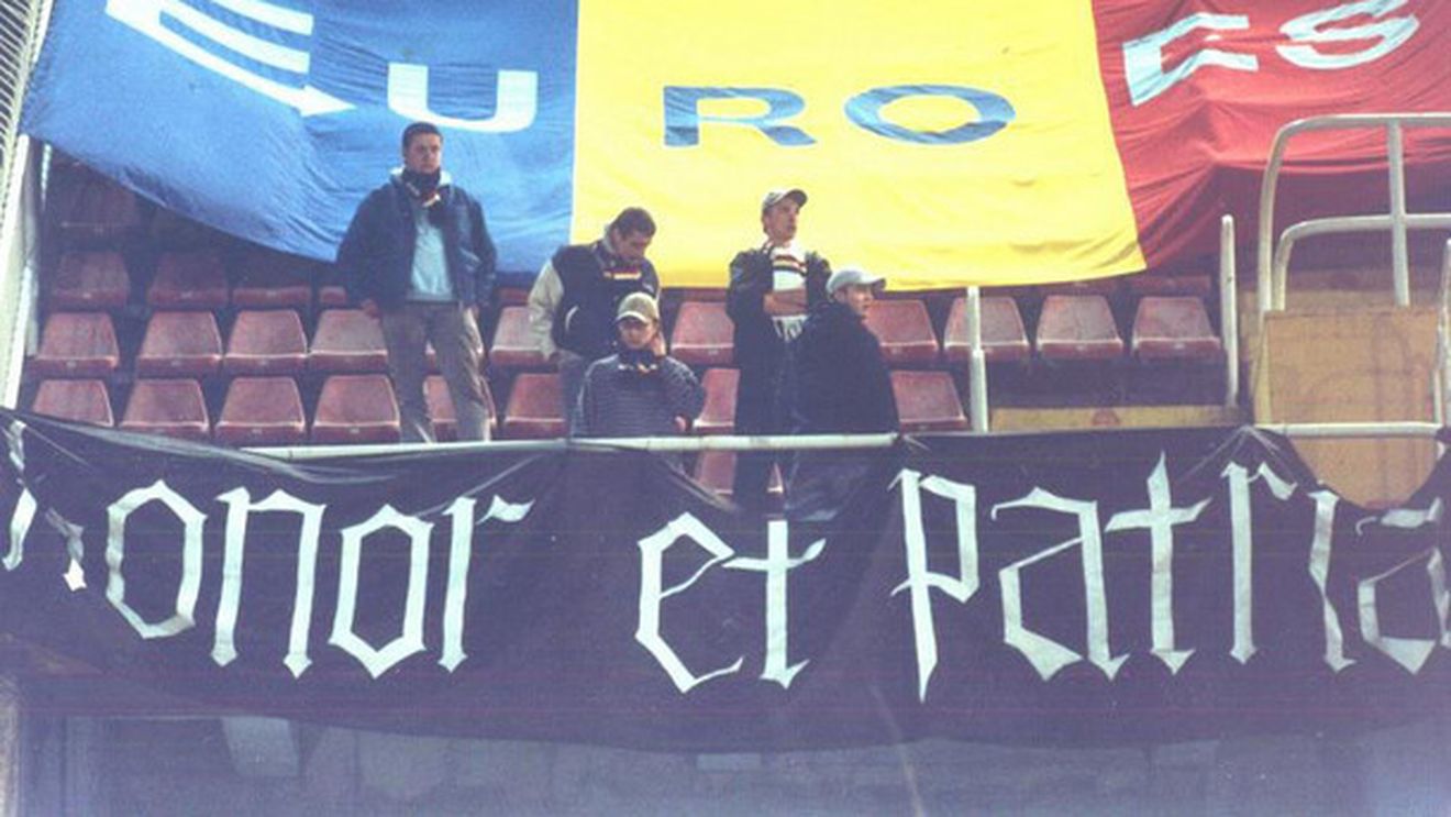 Ultrași pro unire! Contestatarii lui Sandu și Mitică merg la marșul unionist de la Chișinău 