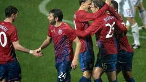 CFR vrea să ia un fotbalist de la Steaua!** "Favoritul" lui Becali poate ajunge în Gruia, liber de contract!