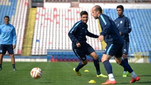 Peluza Sud alungă FCSB din "Templu": "Dacă nu te numești Steaua, nu ai ce căuta în Ghencea!" Ilie Năstase: "Ar trebui să se negocieze, dar cei de la echipa de fotbal nu vor"