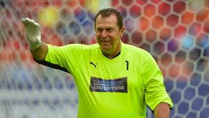 Duckadam ajunge la cuțit! Medicii îi înlocuiesc genunchiul: "Voi avea unul din titan"